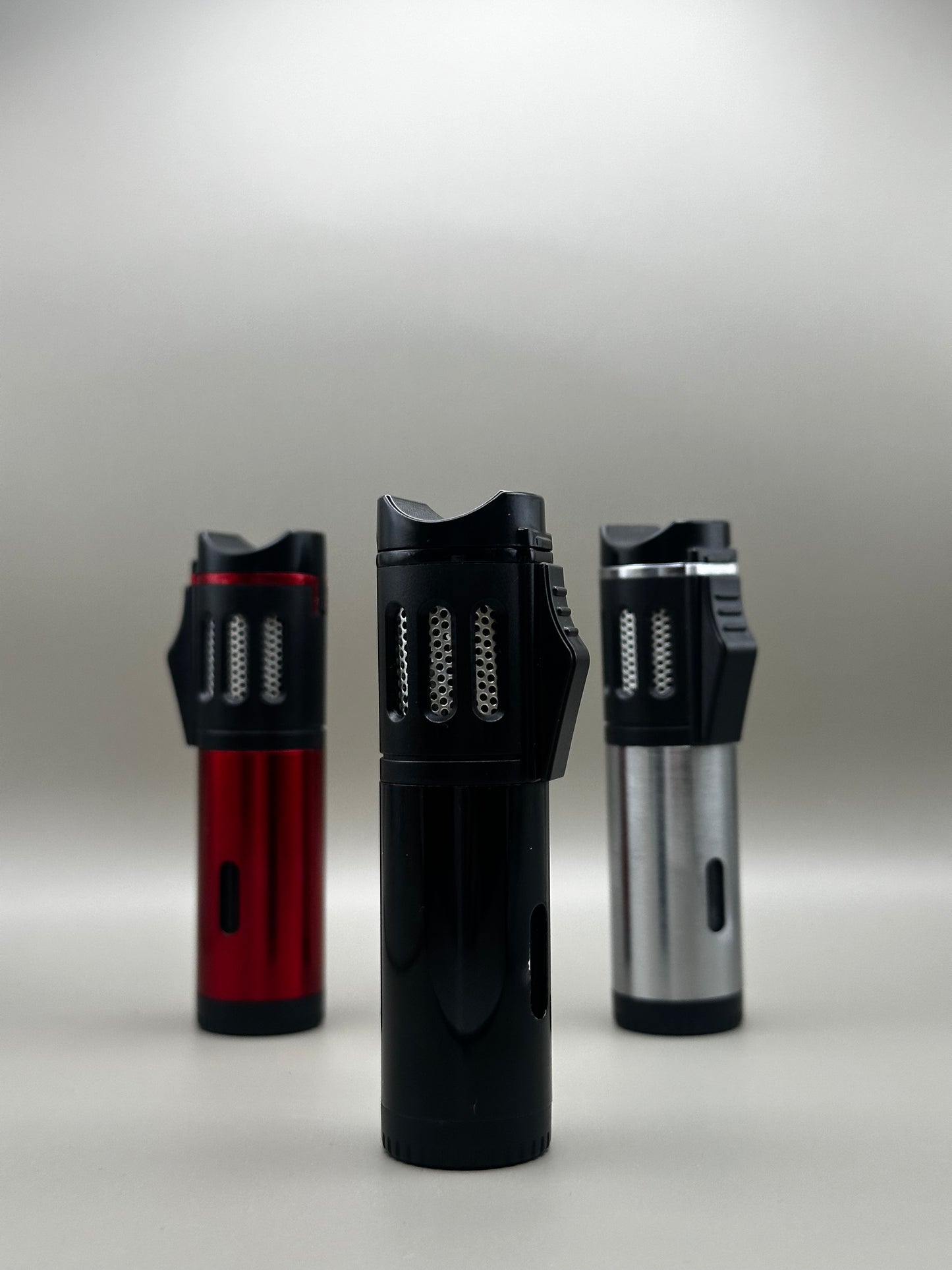 IGNIRO Jetline – Premium Triple-Jet Cigar Lighter with Built-In Rest